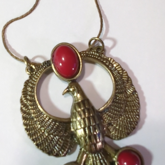 📍Vintage Large Egyptian Falcon Bird Antique Gold W/ Red Coral Pendant On Chain - Picture 3 of 8